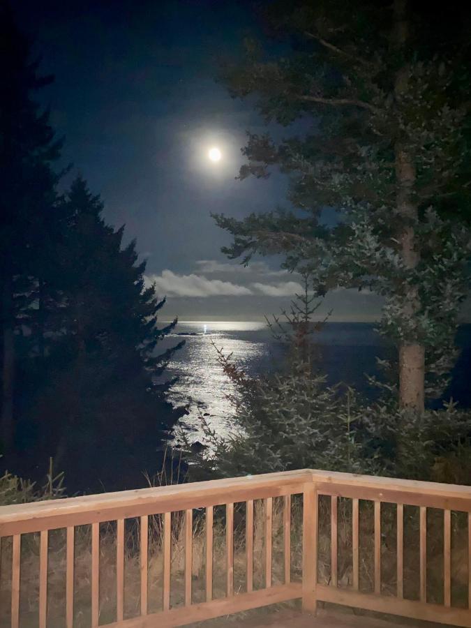 Goldilocks Bed & Breakfast Кодиак Экстерьер фото